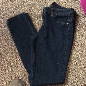 Skinny jeans-size 7 **FREE GIFT